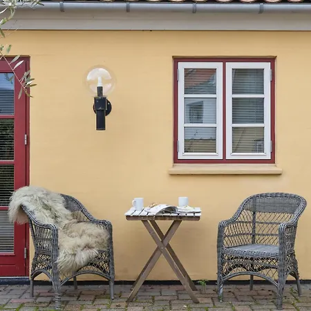 1 Bedroom Cozy In * Gilleleje
